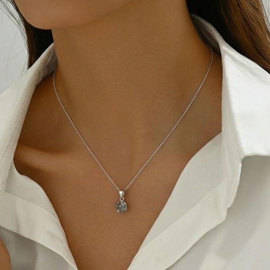Beautiful crystal pendent Necklace - Grey