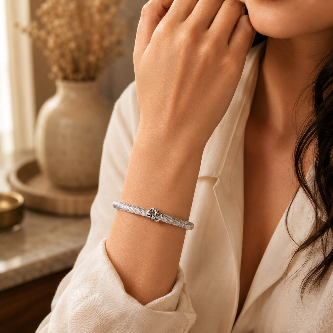 Blisseallure 925 Sterling Silver Diamond-Cut Textured Bangle