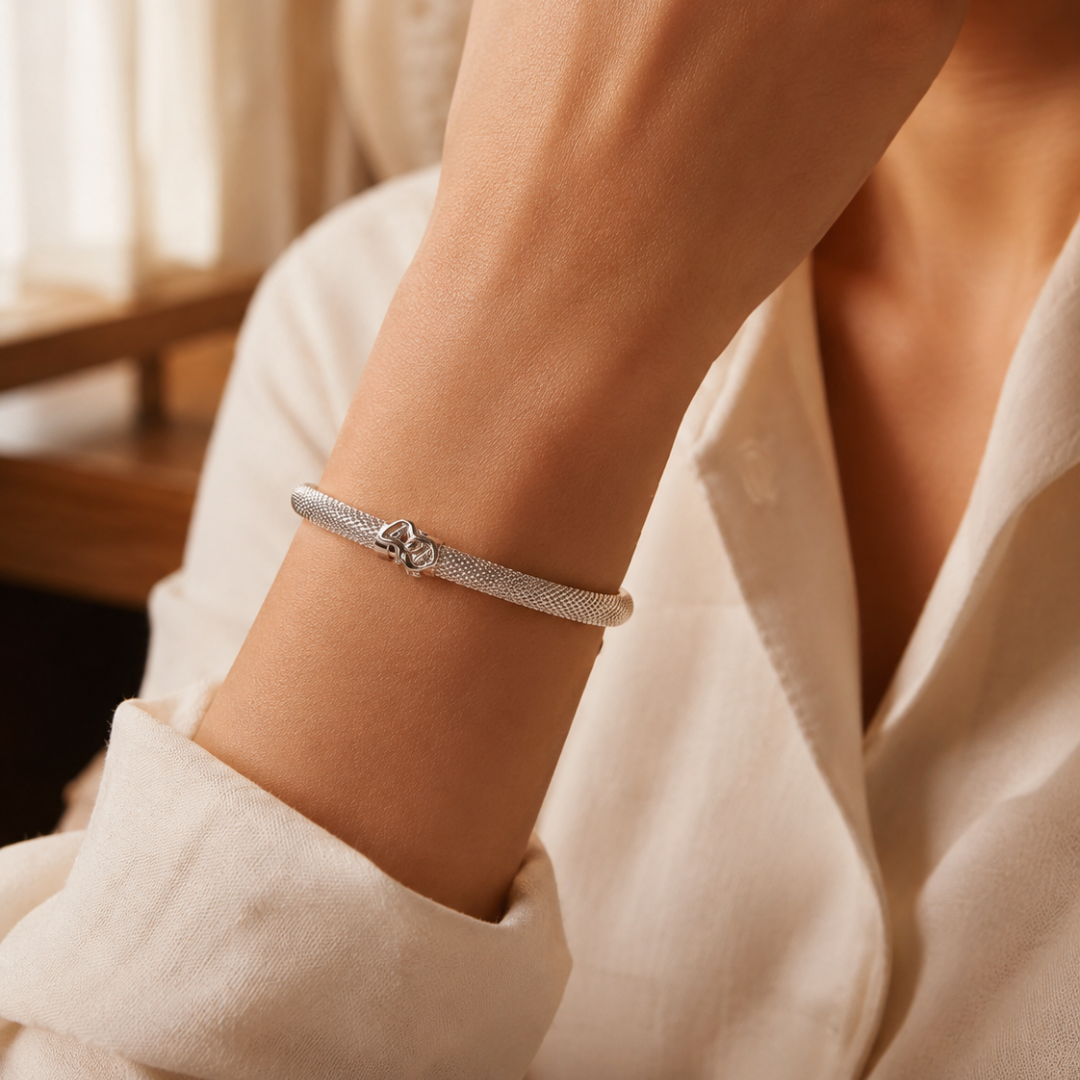 Blisseallure 925 Sterling Silver Diamond-Cut Textured Bangle