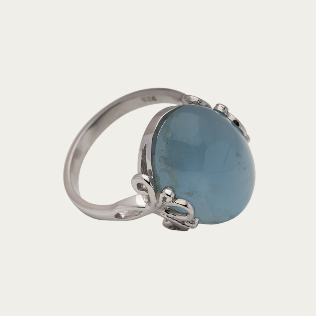 Tranquil and elegant Aquamarine semi precious sterling silver finger ring