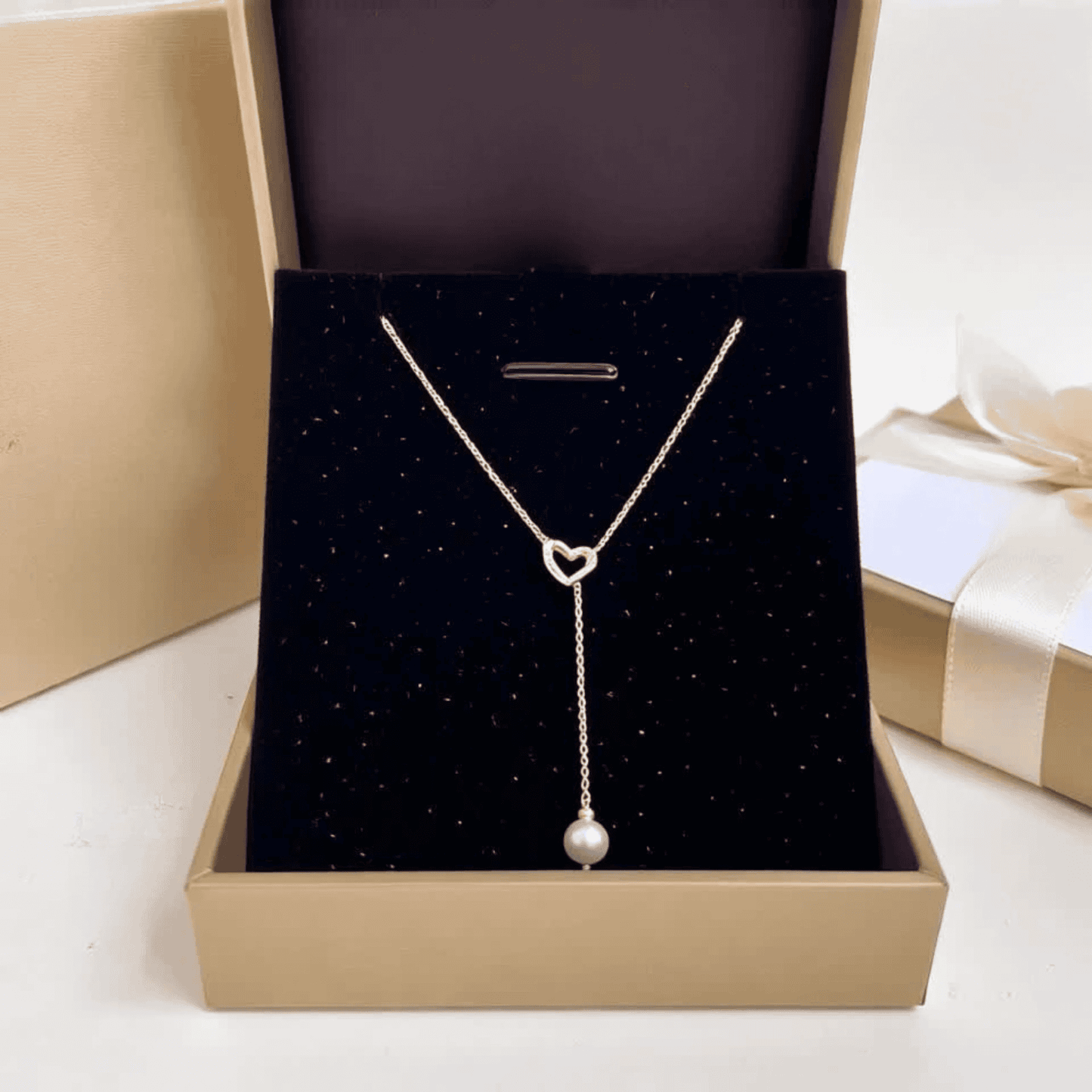 Rose Gold Heart Pearl Lariat Necklace