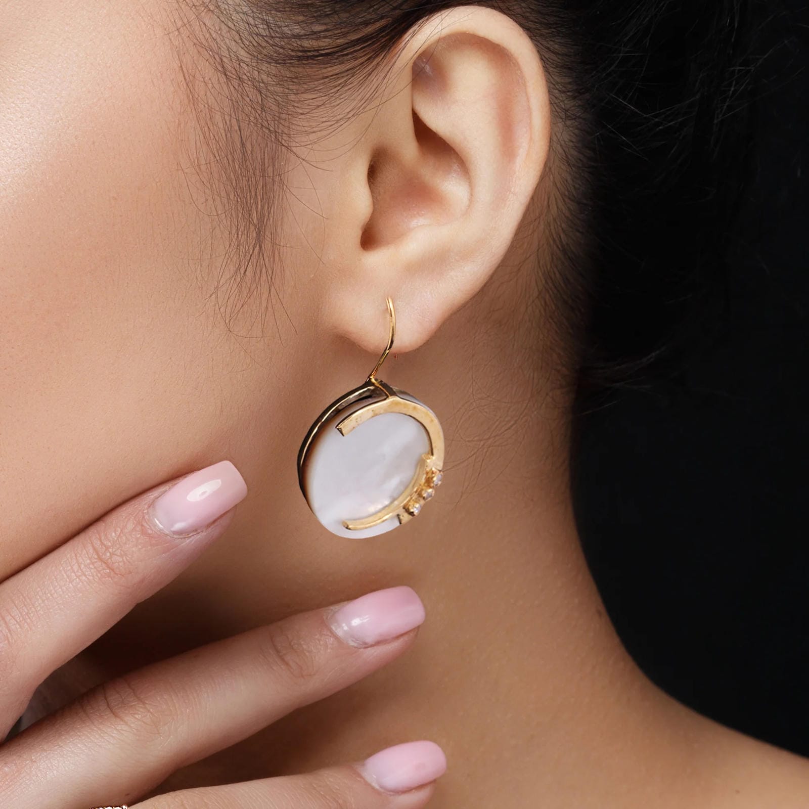 Mother of Pearl Round 925 Sterling Silver Earring & Pendant Set