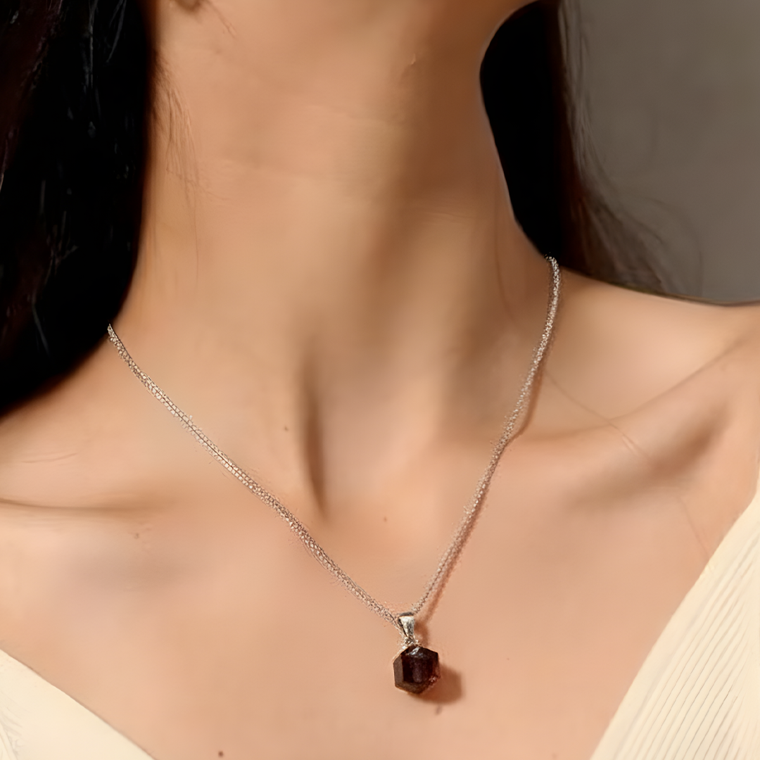 Beautiful crystal pendent Necklace - Red