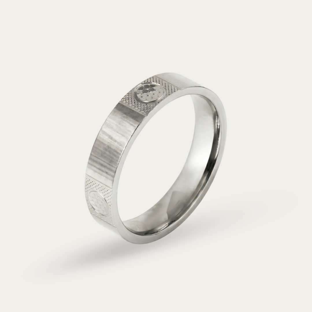 Ring with Circular Jali Design