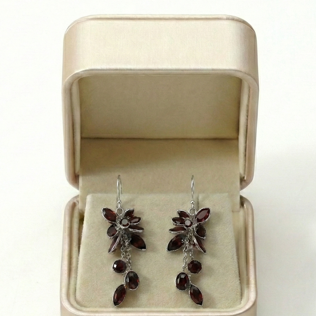 Gorgeous sterling silver danglers with red garnet drops