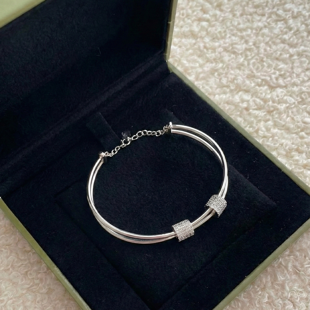 Mesmeric Victorian Sterling silver bangle bracelet