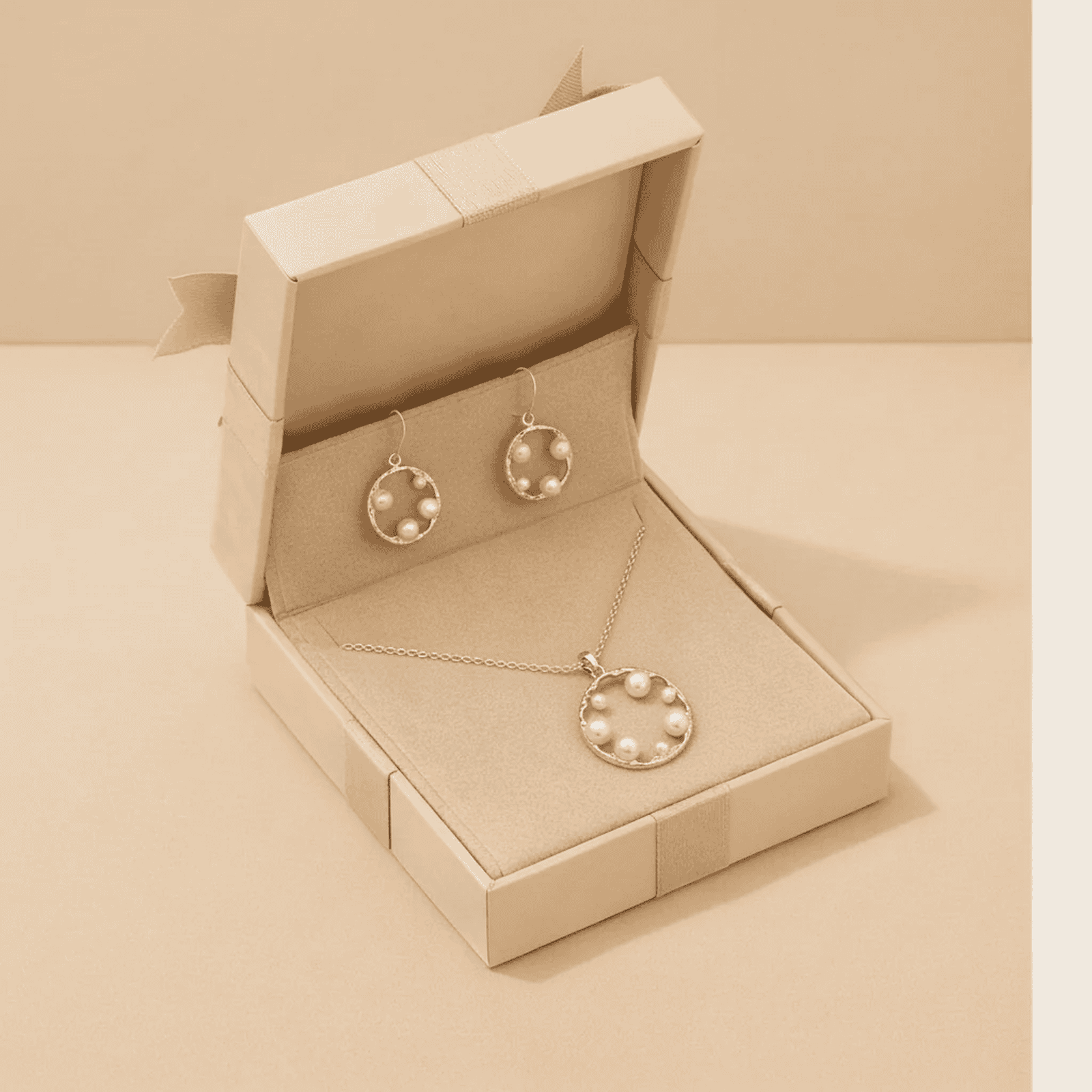 Modern Circle 925 Sterling SIlver Earrings with Freshwater Pearls & Pendant Set