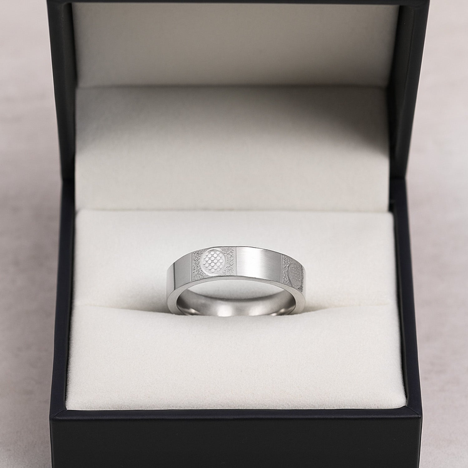 Blisse Allure 925 Pure Sterling Silver Band with Circular Jali Design For Men