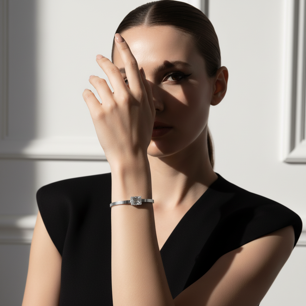 Blisse Allure Luxury Silver Bracelet with Emerald-Cut Diamond