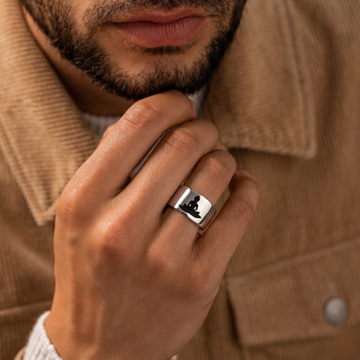 Blisse Allure – 925 Sterling Silver Meditating Buddha Band Ring