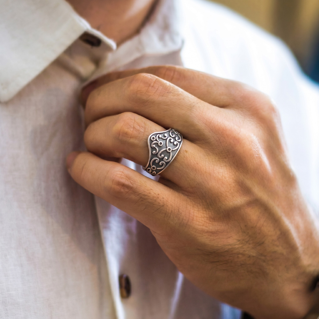 Blisse Allure – 925 Sterling Silver Vintage Scrollwork Statement Ring