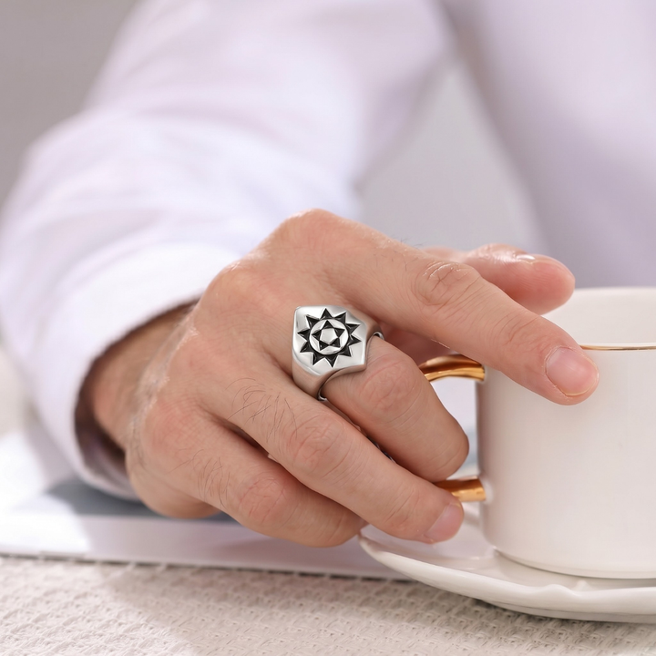 Blisse Allure – 925 Sterling Silver Geometric Sunburst Band Ring