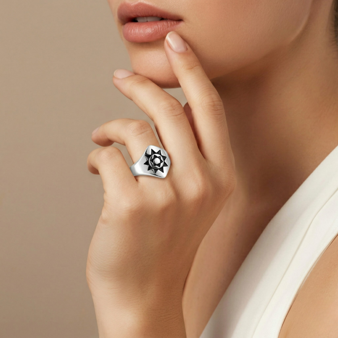 Blisse Allure – 925 Sterling Silver Geometric Sunburst Band Ring