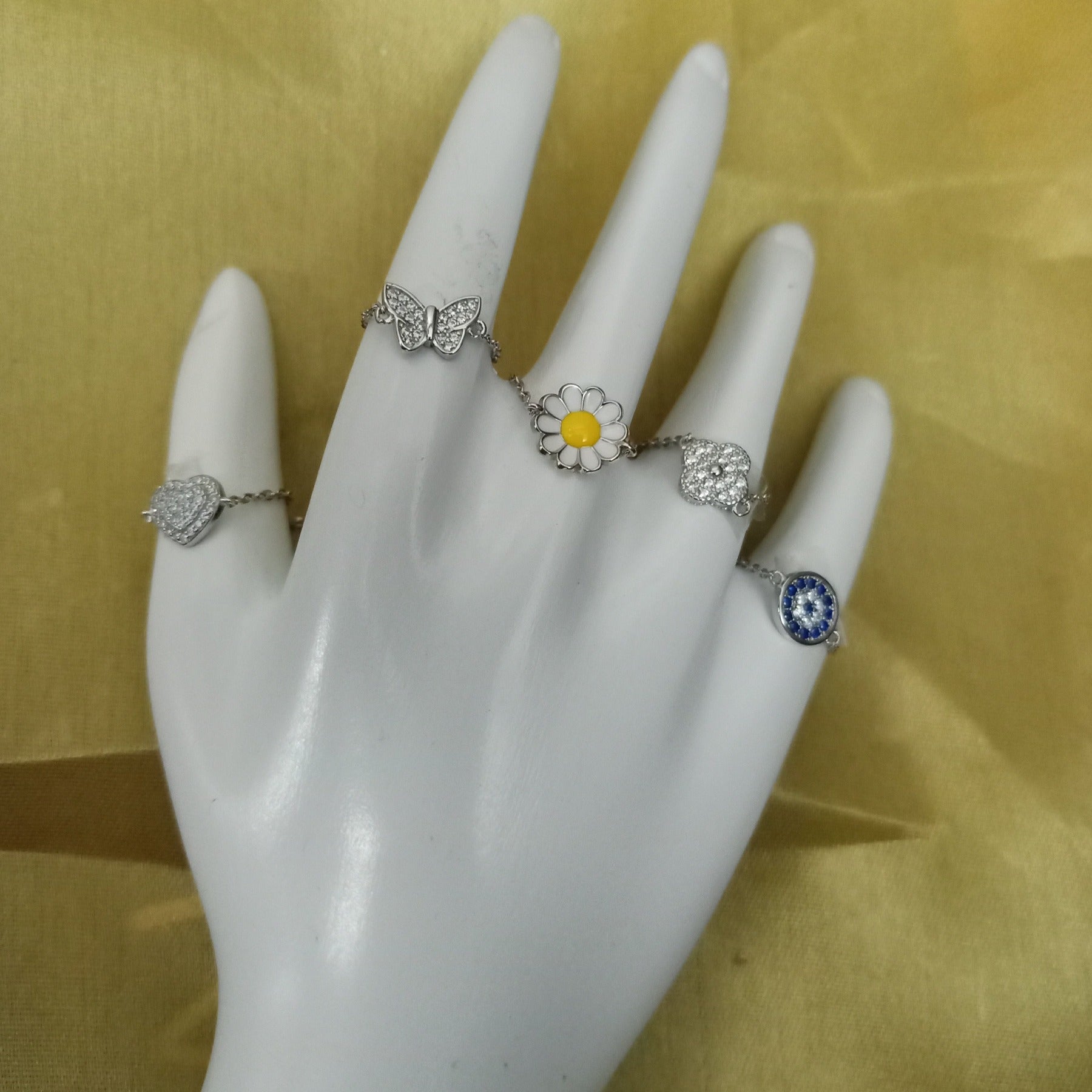 Blisse Allure Sterling Silver Evil Eye Chain Ring