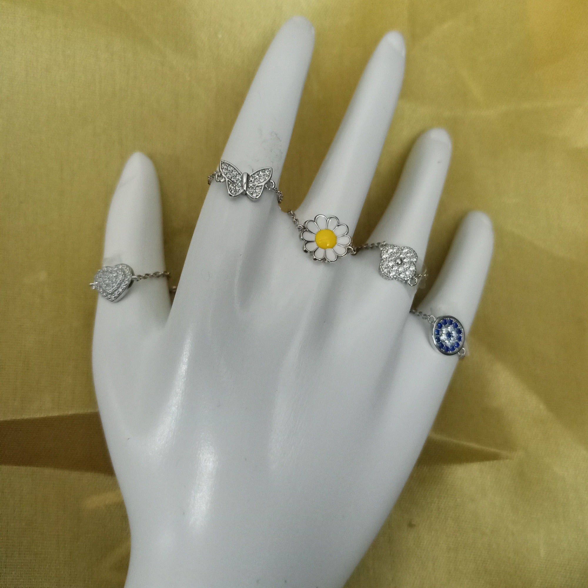 Blisse Allure Sterling Silver Heart Motif Chain Ring