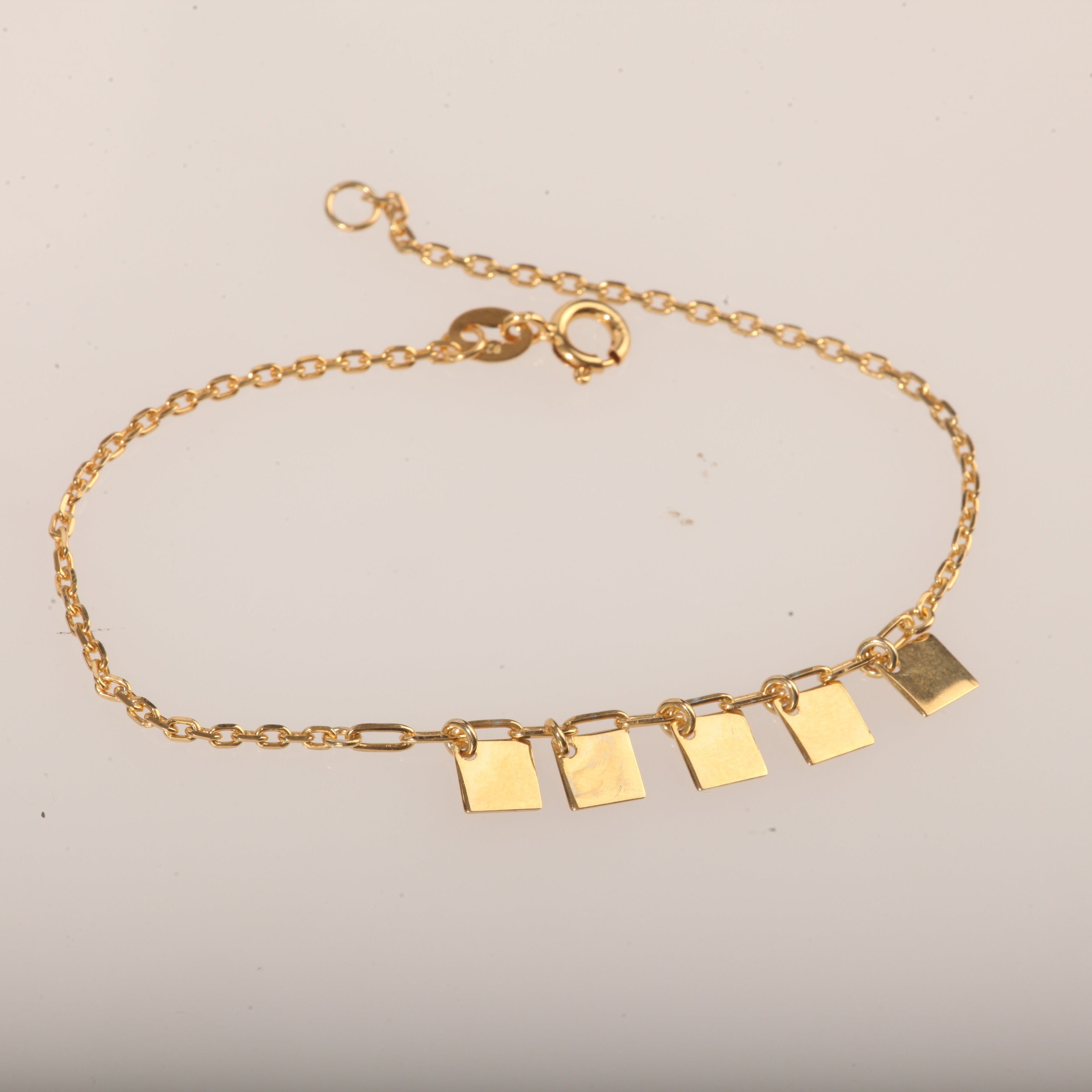 Blisse Allure Gold Link Bracelet