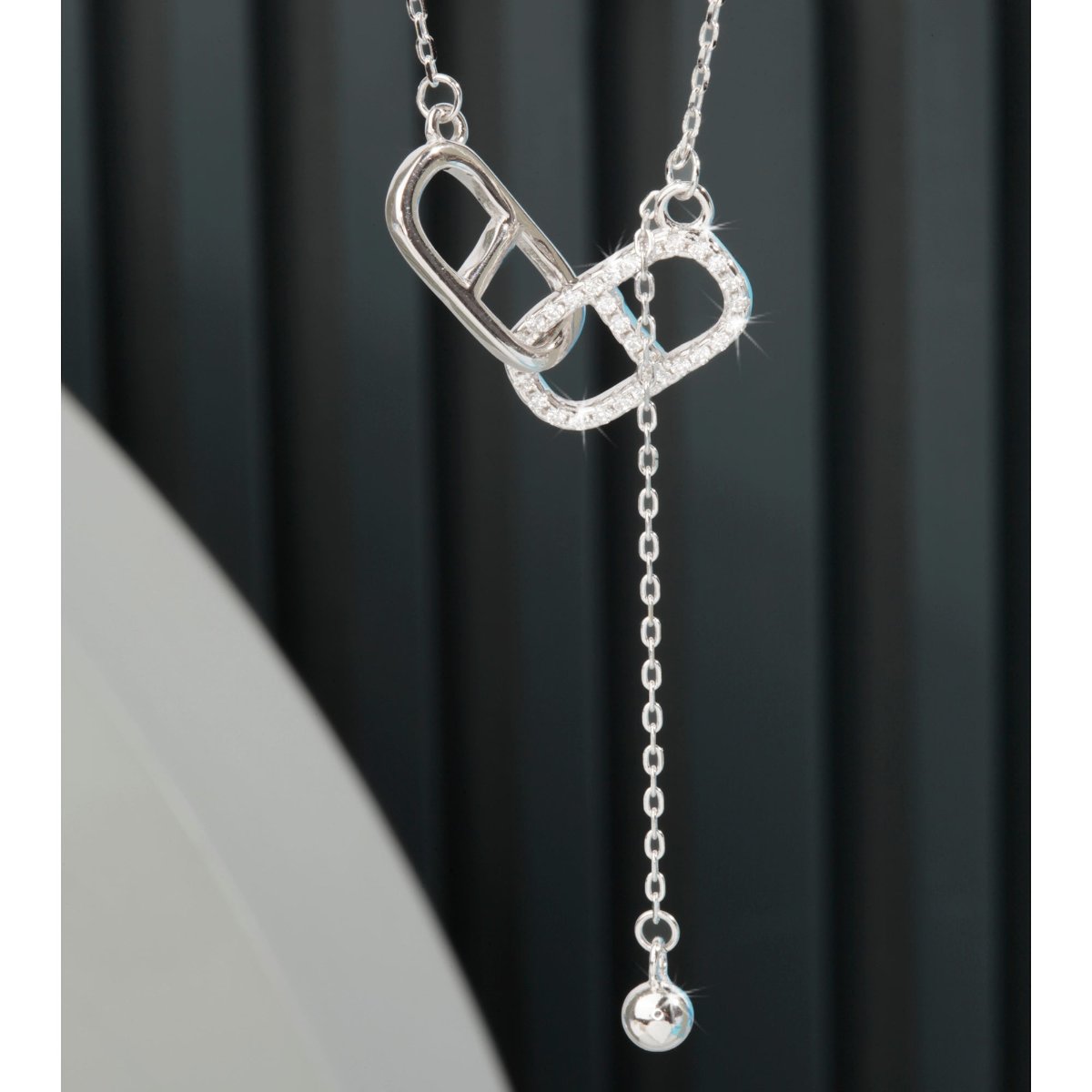 Blisse Allure Sterling Silver Interlinked Pop Tab Lariat Necklace.