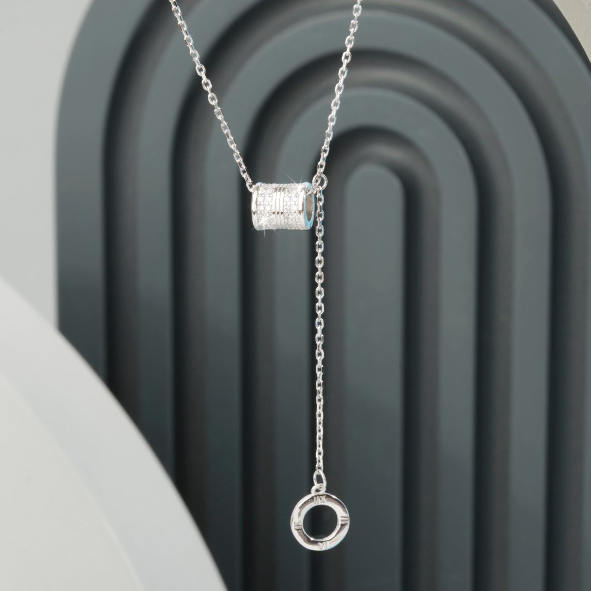 Blisse Allure Sterling Silver Cube Lariat Necklace.