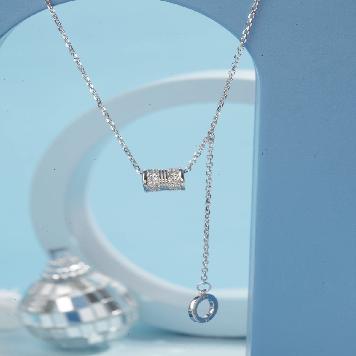 Blisse Allure Sterling Silver Cube Lariat Necklace.