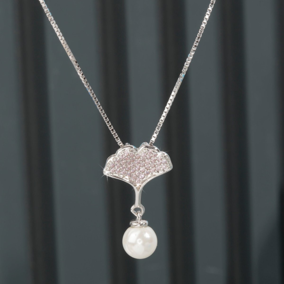 Blisse Allure Sterling Silver Apricot Leaf with Pearl Pendant Necklace