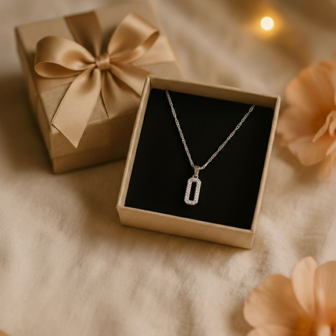 Blisse Allure Sterling Silver Paperclip pendant with a silver chain