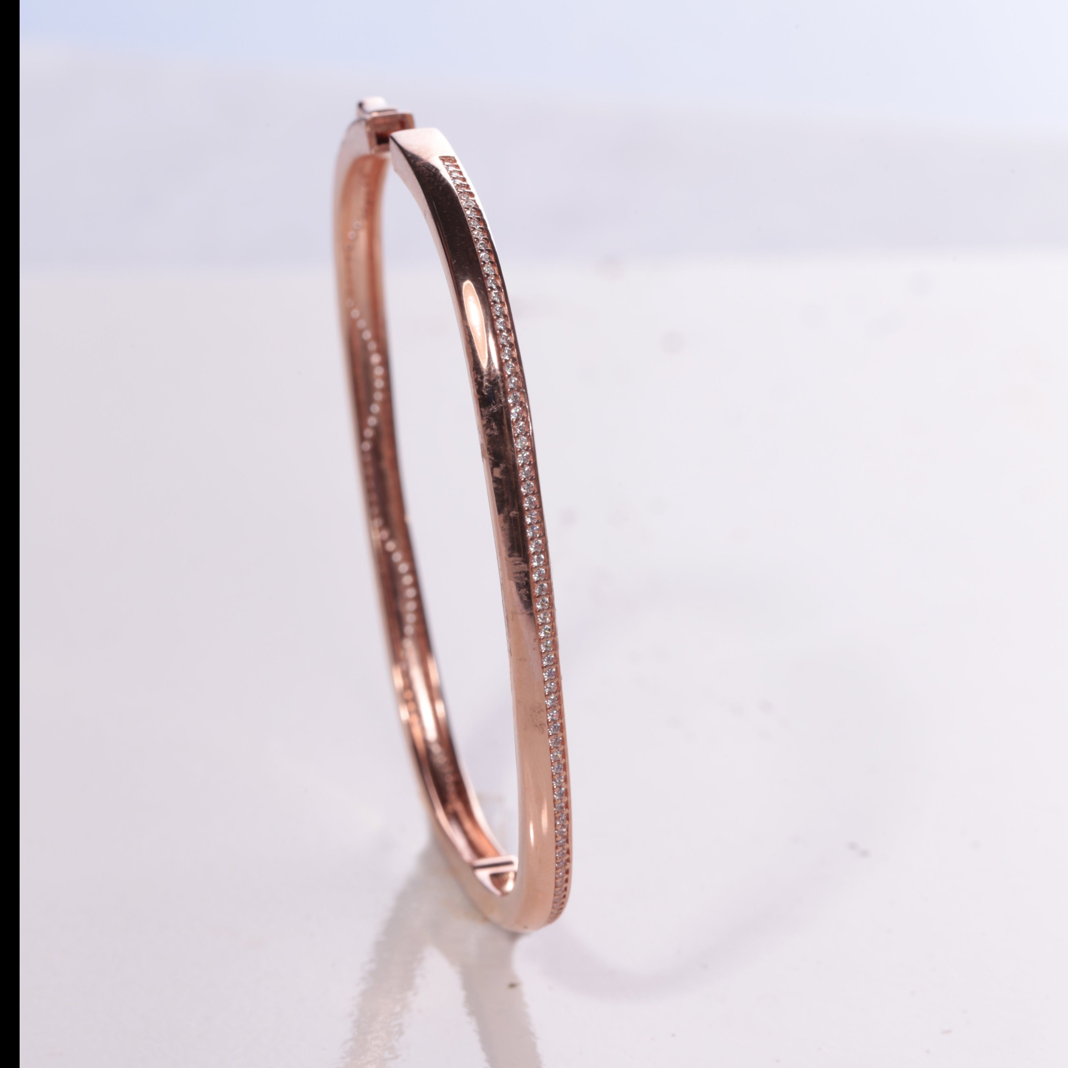 Blisse Allure Rose Gold Victorian Bangle