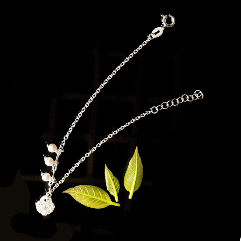 Blisse Allure 925 Sterling Silver Bracelet with Heart Charm and Pearl Drops